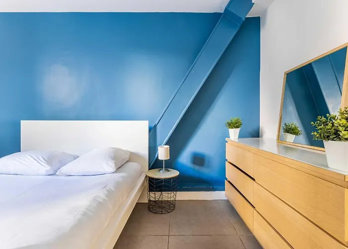 Charming - 2br-6p - Bastille